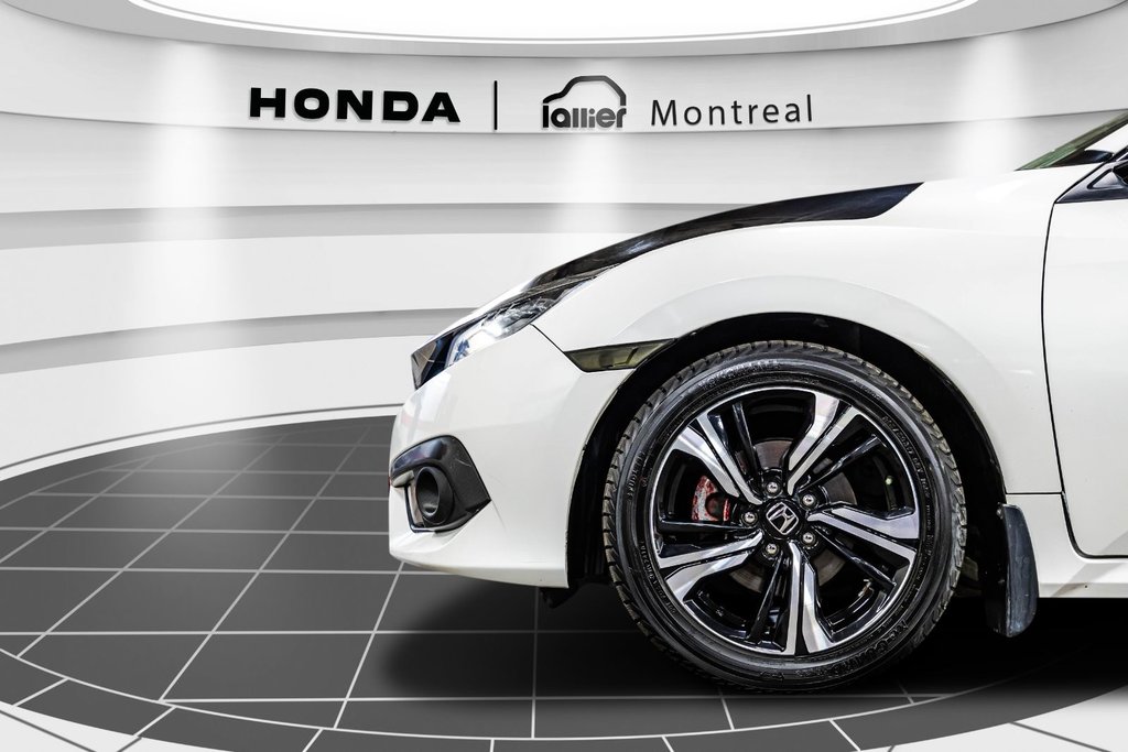 2018  Civic Touring in Montréal, Quebec - 10 - w1024h768px