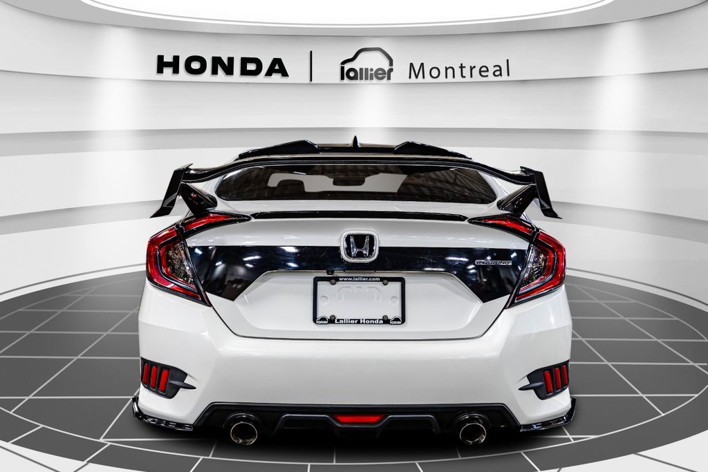 2018  Civic Touring in Montréal, Quebec - 6 - w1024h768px