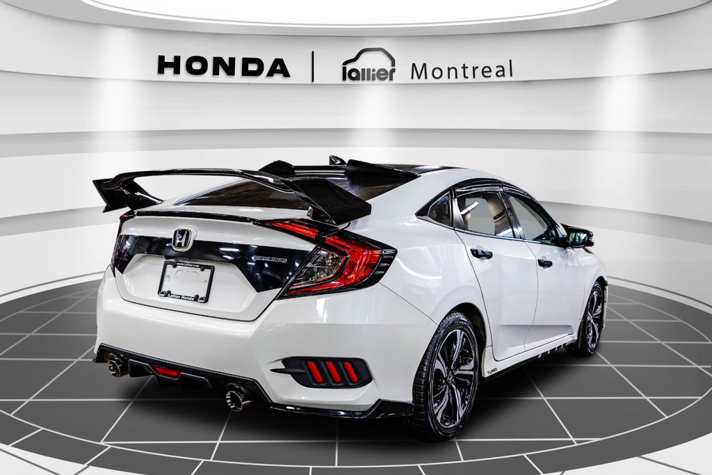 2018  Civic Touring in Montréal, Quebec - 7 - w1024h768px