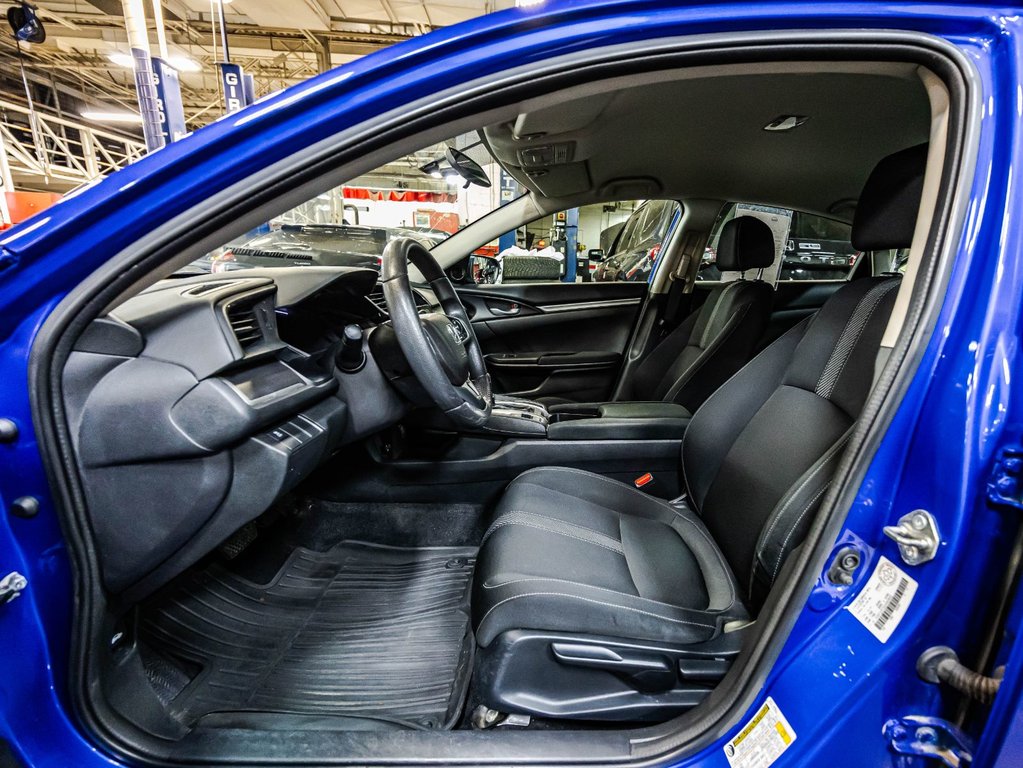 2018 Honda Civic LX in Montréal, Quebec - 18 - w1024h768px