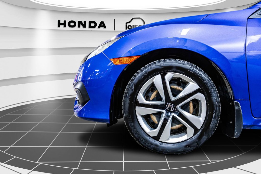 2018 Honda Civic LX in Montréal, Quebec - 10 - w1024h768px