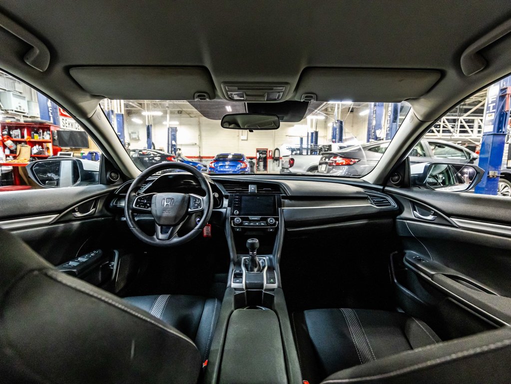 2019  Civic LX in Montréal, Quebec - 14 - w1024h768px