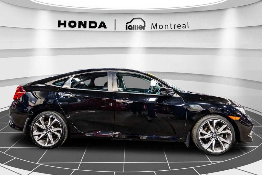 2019  Civic Touring in Montréal, Quebec - 8 - w1024h768px