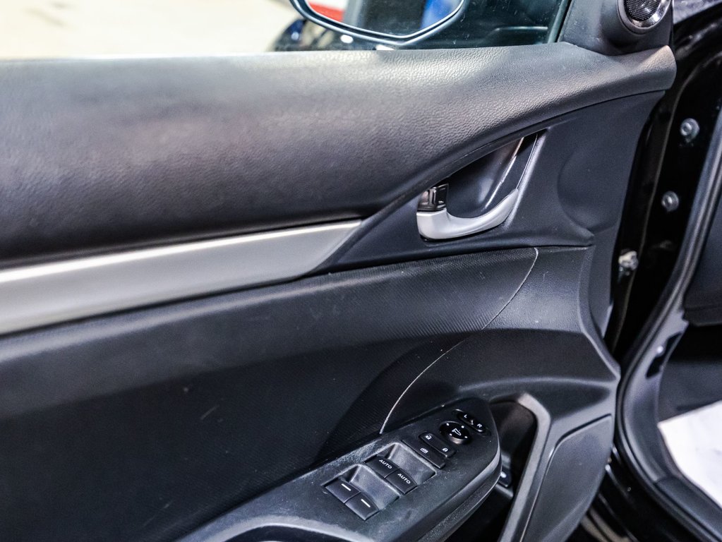 Honda Civic LX 2019 à Montréal, Québec - 11 - w1024h768px