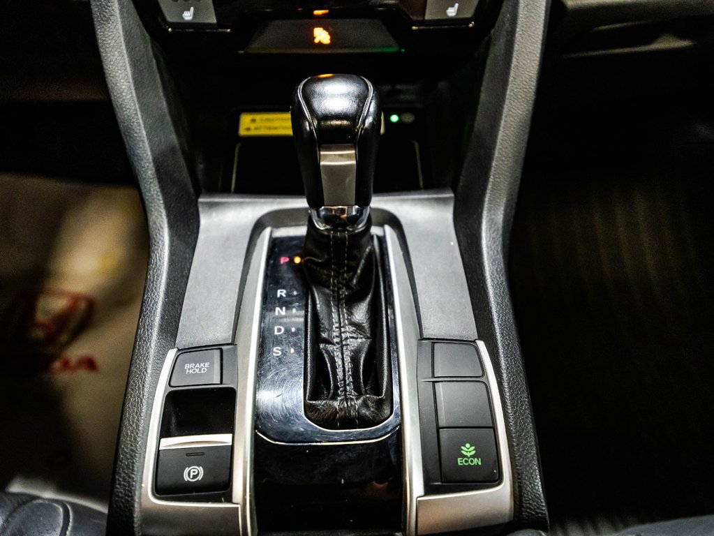 2019 Honda Civic Touring in Montréal, Quebec - 26 - w1024h768px