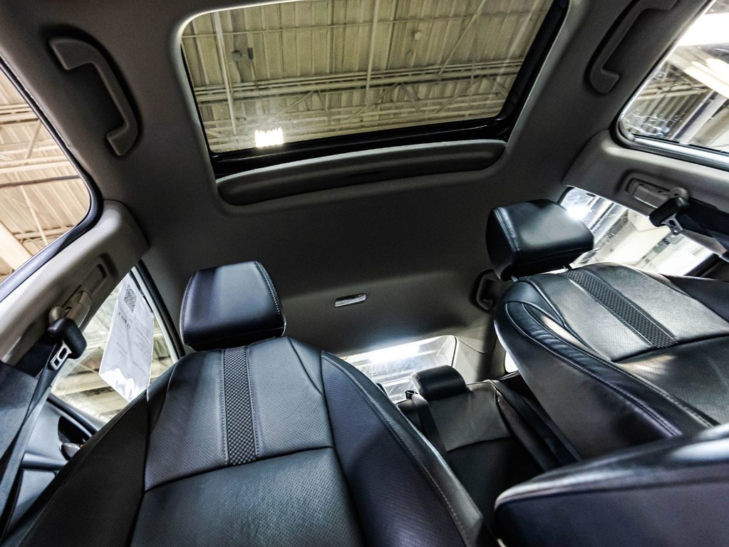 2019 Honda Civic Touring in Montréal, Quebec - 19 - w1024h768px