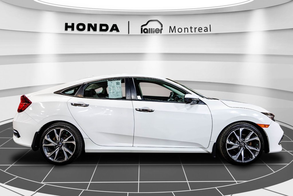 2019 Honda Civic Touring in Montréal, Quebec - 8 - w1024h768px