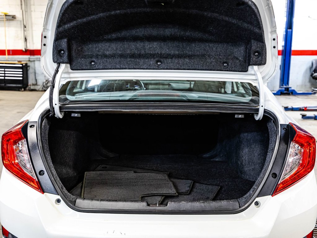 2020 Honda Civic Sport in , Quebec - 16 - w1024h768px
