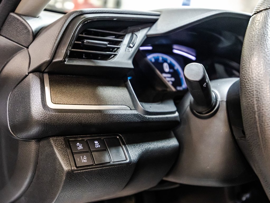 2021 Honda Civic LX in Montréal, Quebec - 20 - w1024h768px