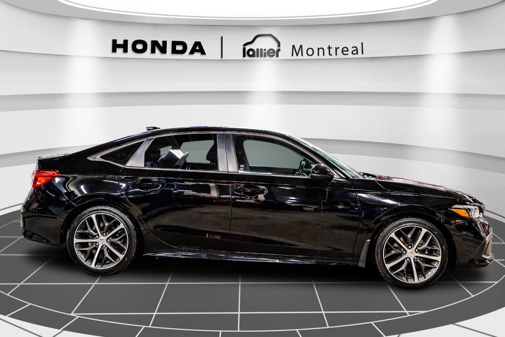 2022 Honda Civic Touring in Montréal, Quebec - 8 - w1024h768px