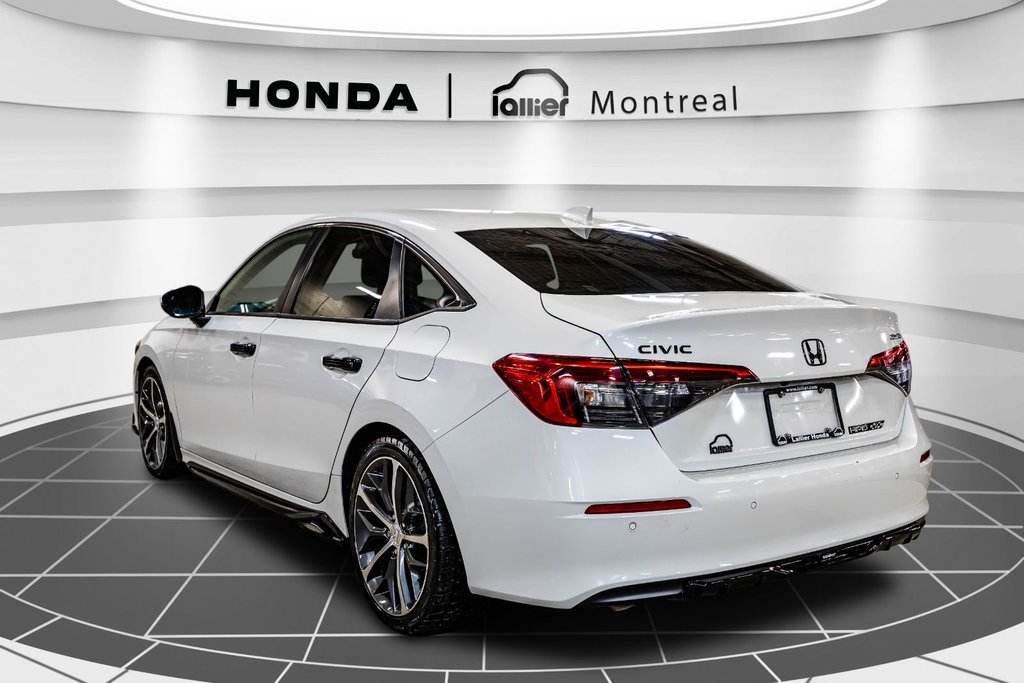 2022 Honda Civic Touring in Montréal, Quebec - 5 - w1024h768px