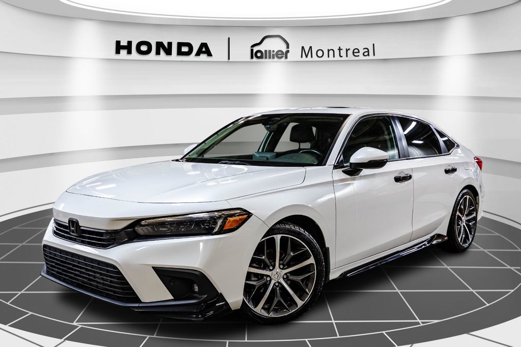 2022 Honda Civic Touring in Montréal, Quebec - 1 - w1024h768px