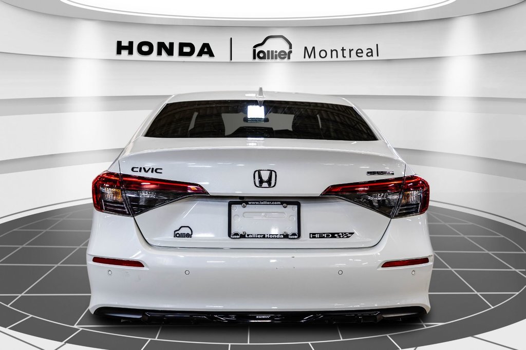 2022 Honda Civic Touring in Montréal, Quebec - 6 - w1024h768px