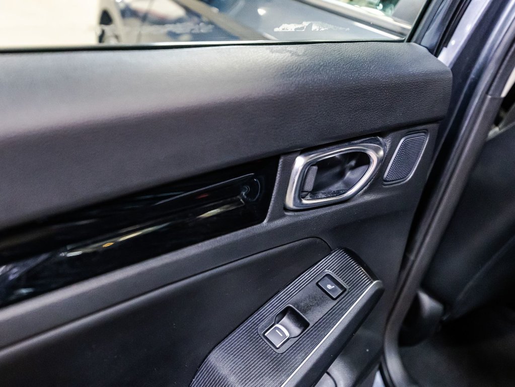 Honda Civic Touring 2022 à , Québec - 12 - w1024h768px