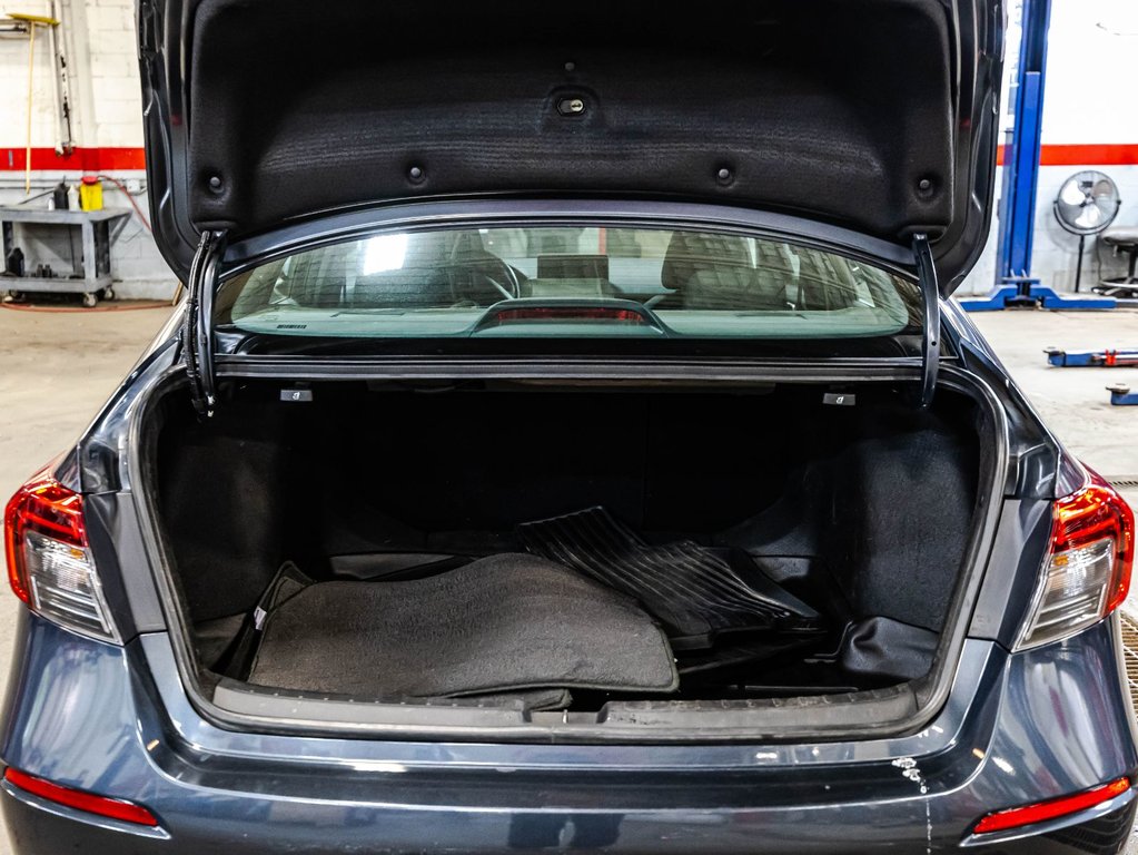 2022 Honda Civic Sport in Montréal, Quebec - 15 - w1024h768px