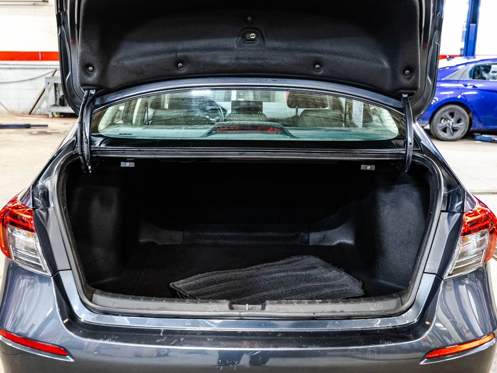 2022 Honda Civic EX in Montréal, Quebec - 15 - w1024h768px