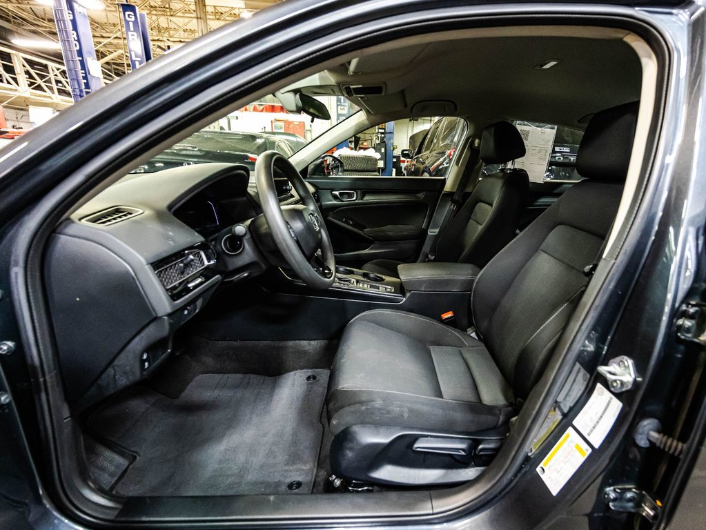Honda Civic LX 2023 à Montréal, Québec - 18 - w1024h768px