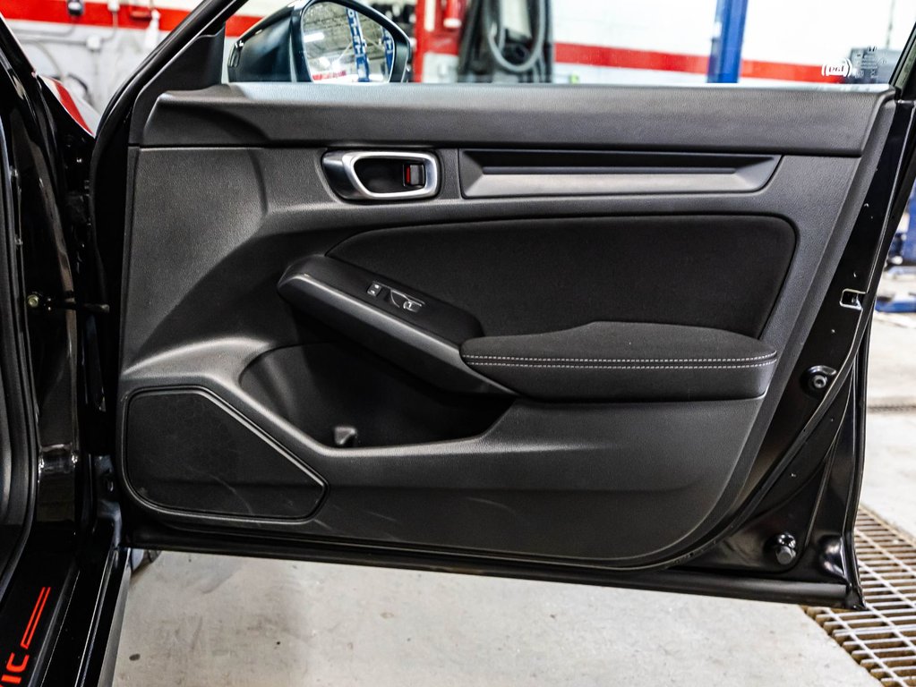 2023 Honda Civic SPORT in Montréal, Quebec - 16 - w1024h768px