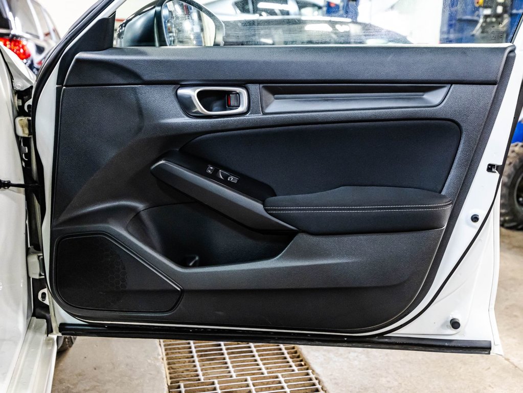 2024 Honda Civic Sport in Montréal, Quebec - 16 - w1024h768px