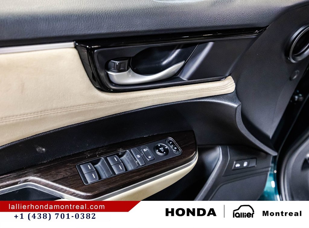 2019 Honda Clarity Plug-In Hybrid Touring in Montréal, Quebec - 12 - w1024h768px