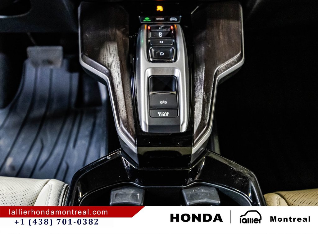 2019 Honda Clarity Plug-In Hybrid Touring in Montréal, Quebec - 25 - w1024h768px