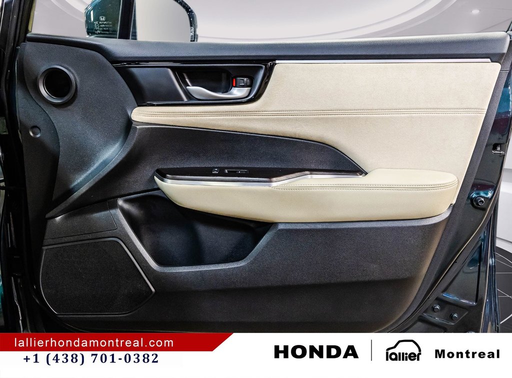 2019 Honda Clarity Plug-In Hybrid Touring in Montréal, Quebec - 17 - w1024h768px