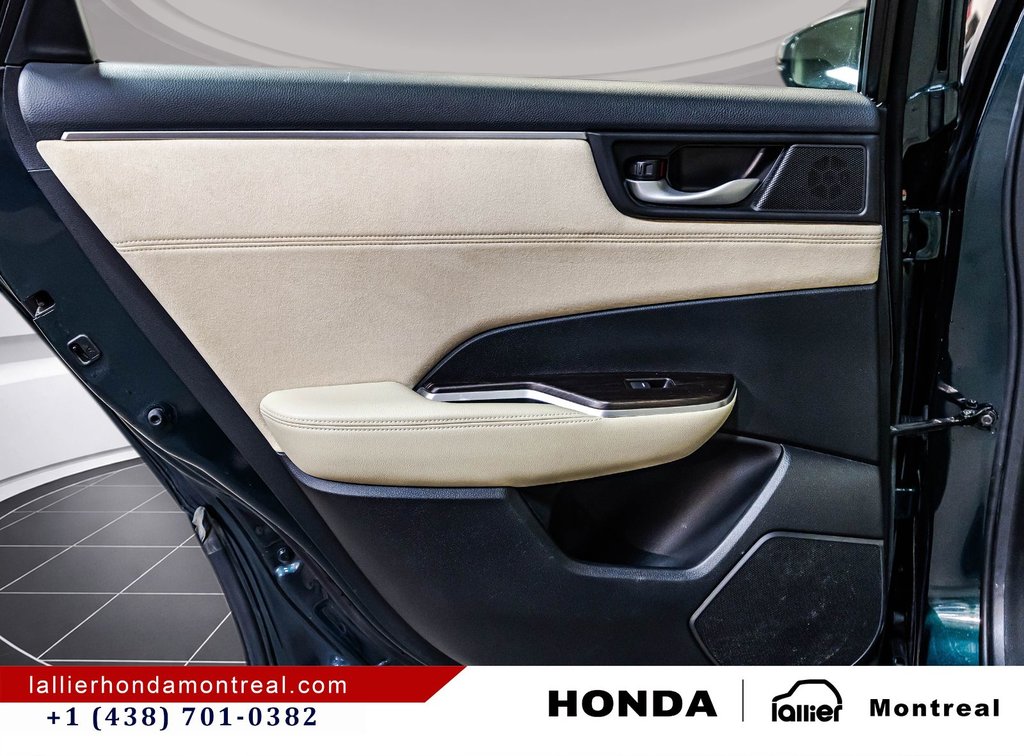 2019 Honda Clarity Plug-In Hybrid Touring in Montréal, Quebec - 13 - w1024h768px