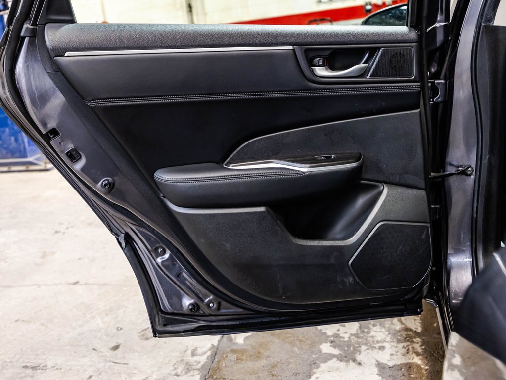 Honda Clarity Plug-In Hybrid PLUG-IN 2021 à , Québec - 13 - w1024h768px