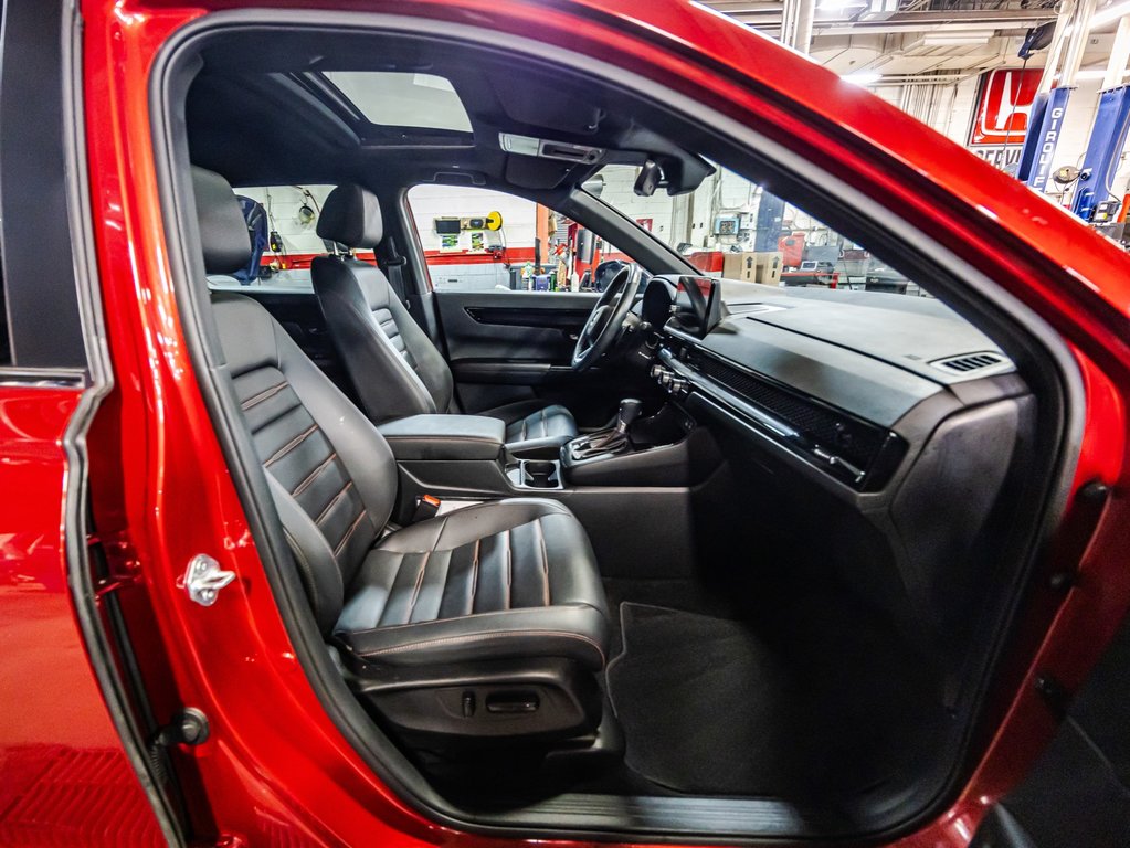Honda CR-V HYBRID Touring 2023 à Montréal, Québec - 19 - w1024h768px