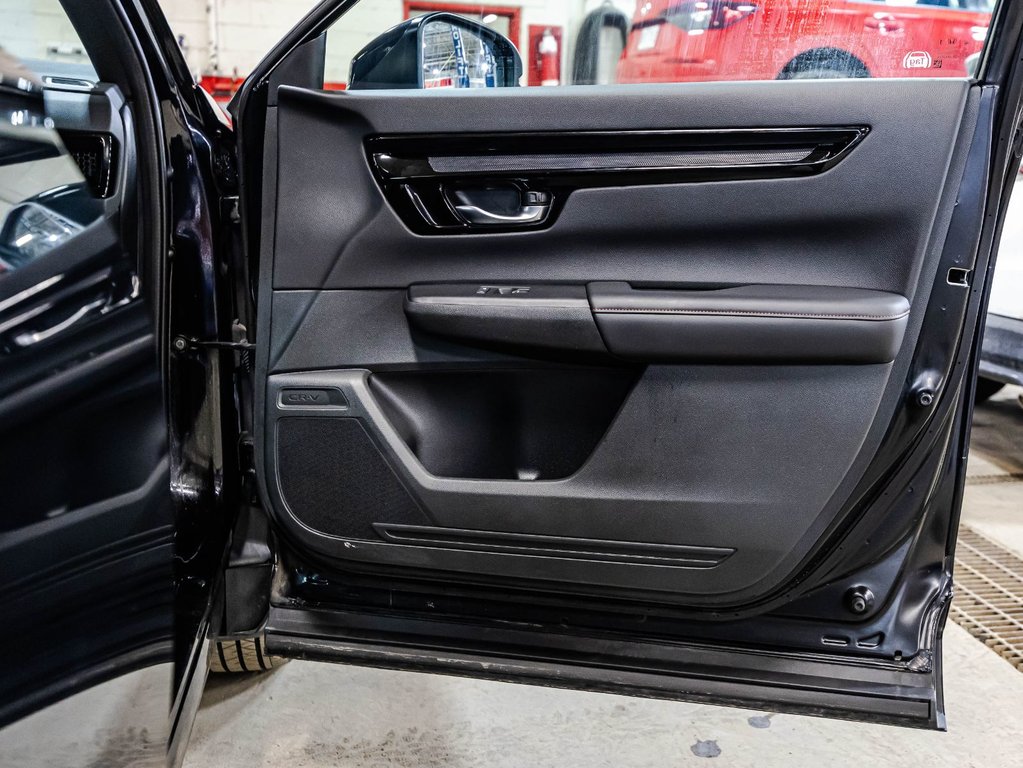 Honda CR-V Hybrid Touring 2024 à Montréal, Québec - 18 - w1024h768px