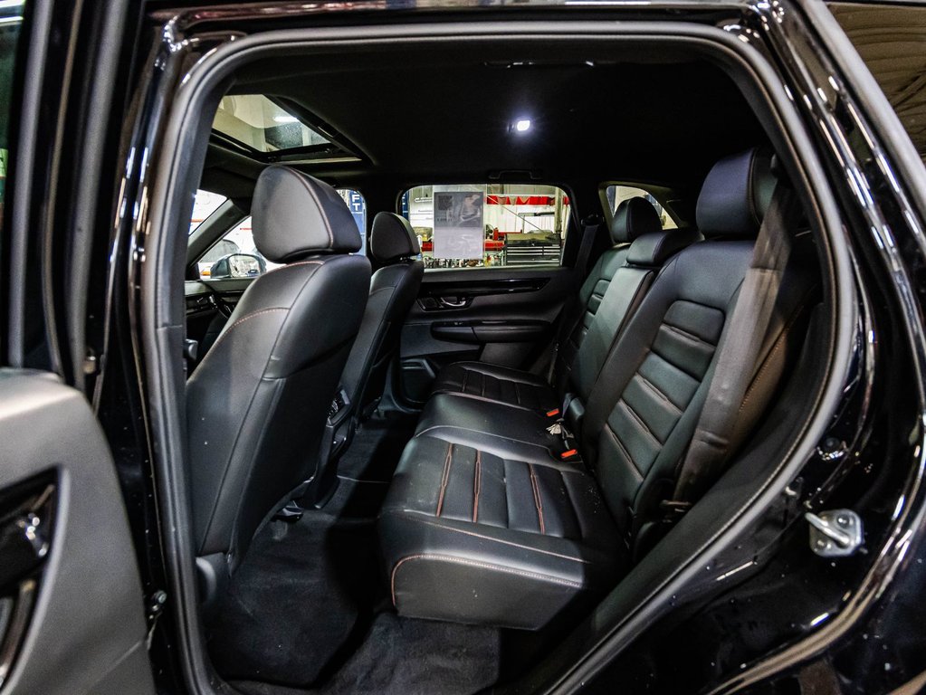 Honda CR-V Hybrid Touring 2024 à Montréal, Québec - 14 - w1024h768px