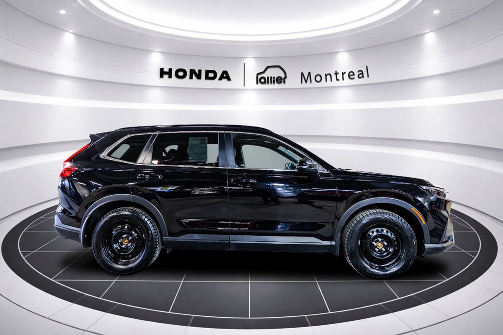 2024 Honda CR-V Hybrid Touring in Montréal, Quebec - 8 - w1024h768px