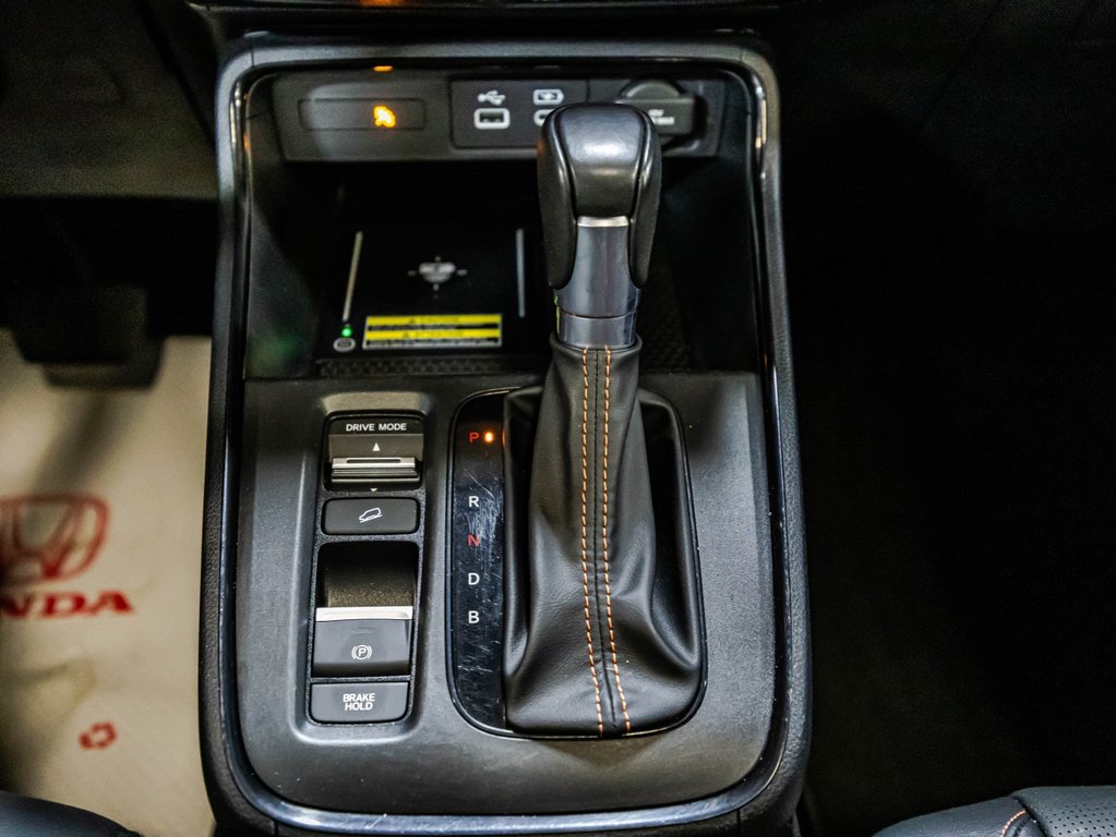 2025 Honda CR-V HYBRID TOURING in Montréal, Quebec - 27 - w1024h768px