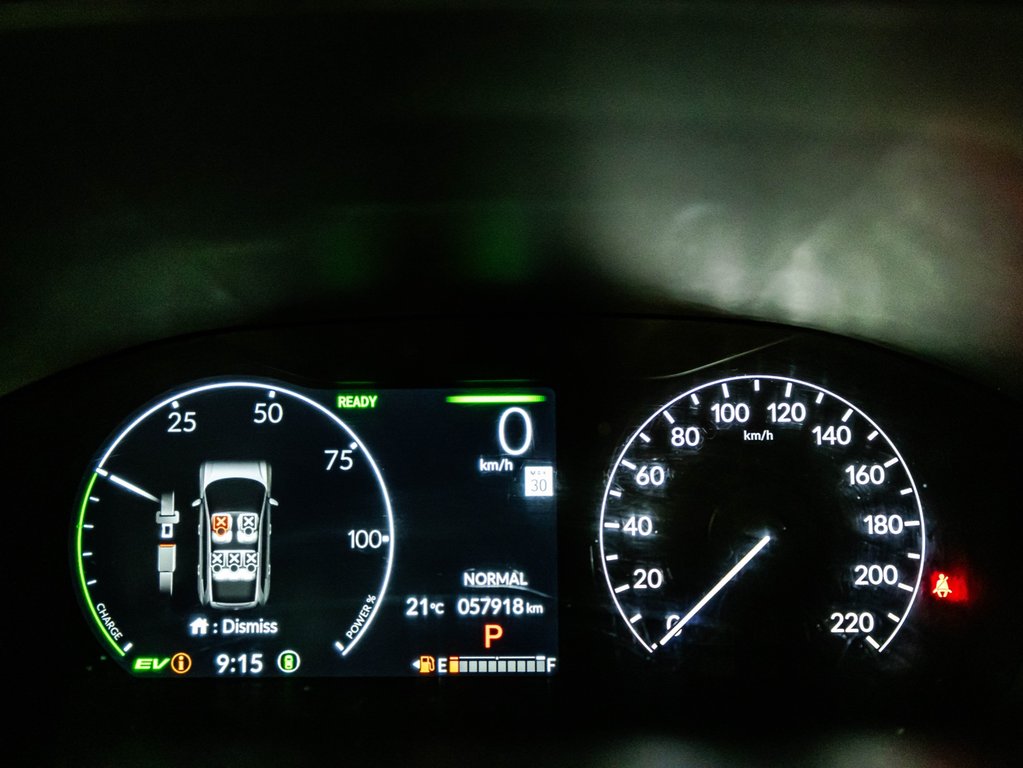 2025 Honda CR-V HYBRID TOURING in Montréal, Quebec - 25 - w1024h768px