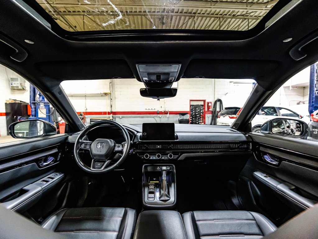 2025 Honda CR-V HYBRID TOURING in Montréal, Quebec - 15 - w1024h768px