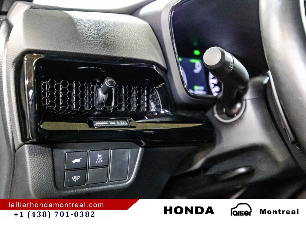 2025 Honda CR-V Hybrid Touring in Montréal, Quebec - 23 - w1024h768px