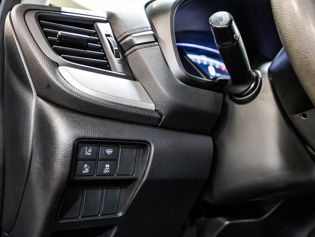 2017 Honda CR-V LX in Montréal, Quebec - 20 - w1024h768px