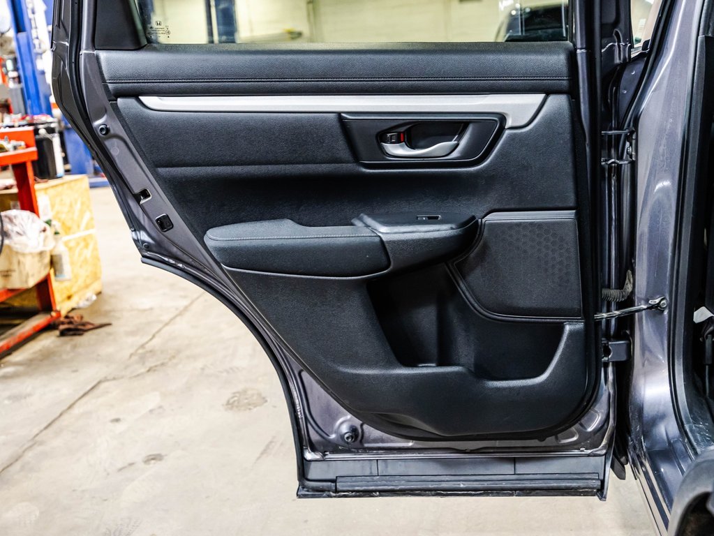 2017 Honda CR-V LX in , Quebec - 12 - w1024h768px