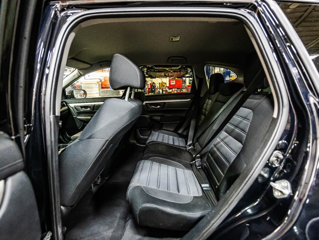 2017 Honda CR-V LX in Montréal, Quebec - 13 - w1024h768px