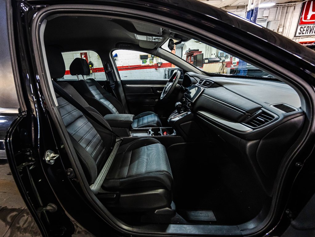 2017 Honda CR-V LX in Montréal, Quebec - 17 - w1024h768px