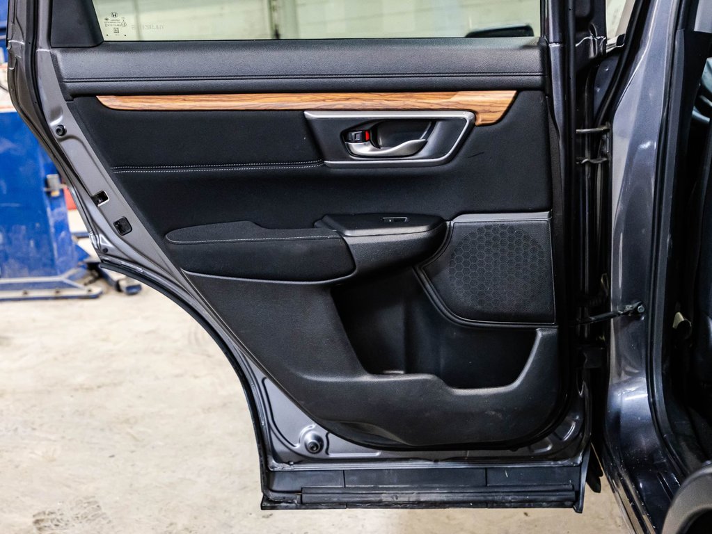 Honda CR-V EX 2017 à , Québec - 12 - w1024h768px