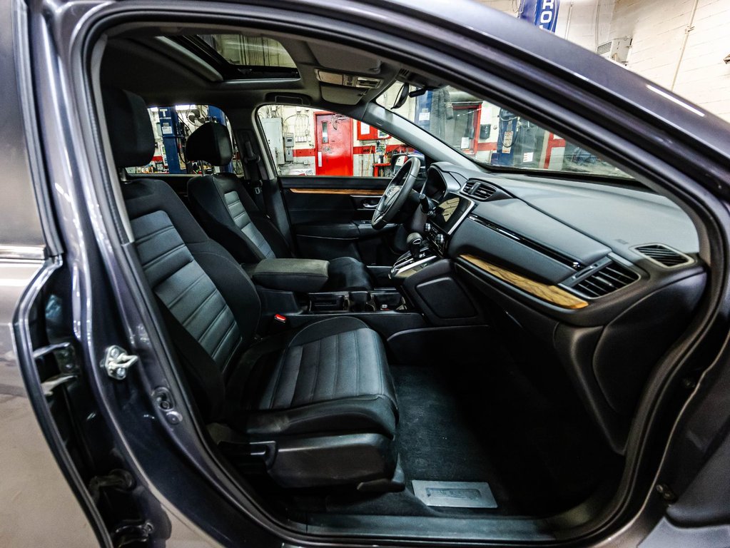 Honda CR-V EX 2017 à , Québec - 17 - w1024h768px