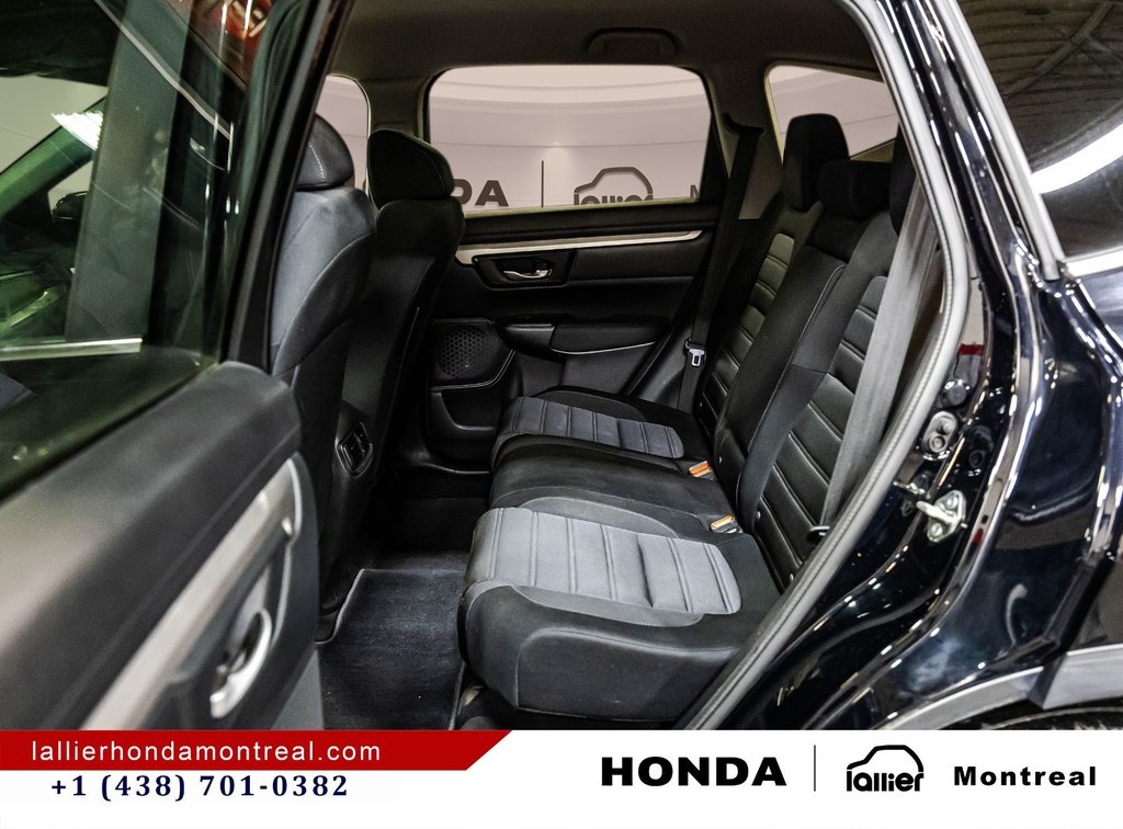 2017 Honda CR-V LX in Montréal, Quebec - 13 - w1024h768px