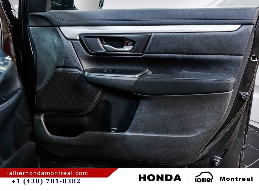 2017 Honda CR-V LX in Montréal, Quebec - 16 - w1024h768px
