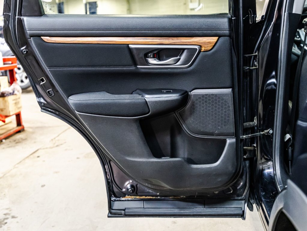 Honda CR-V EX 2018 à Montréal, Québec - 12 - w1024h768px