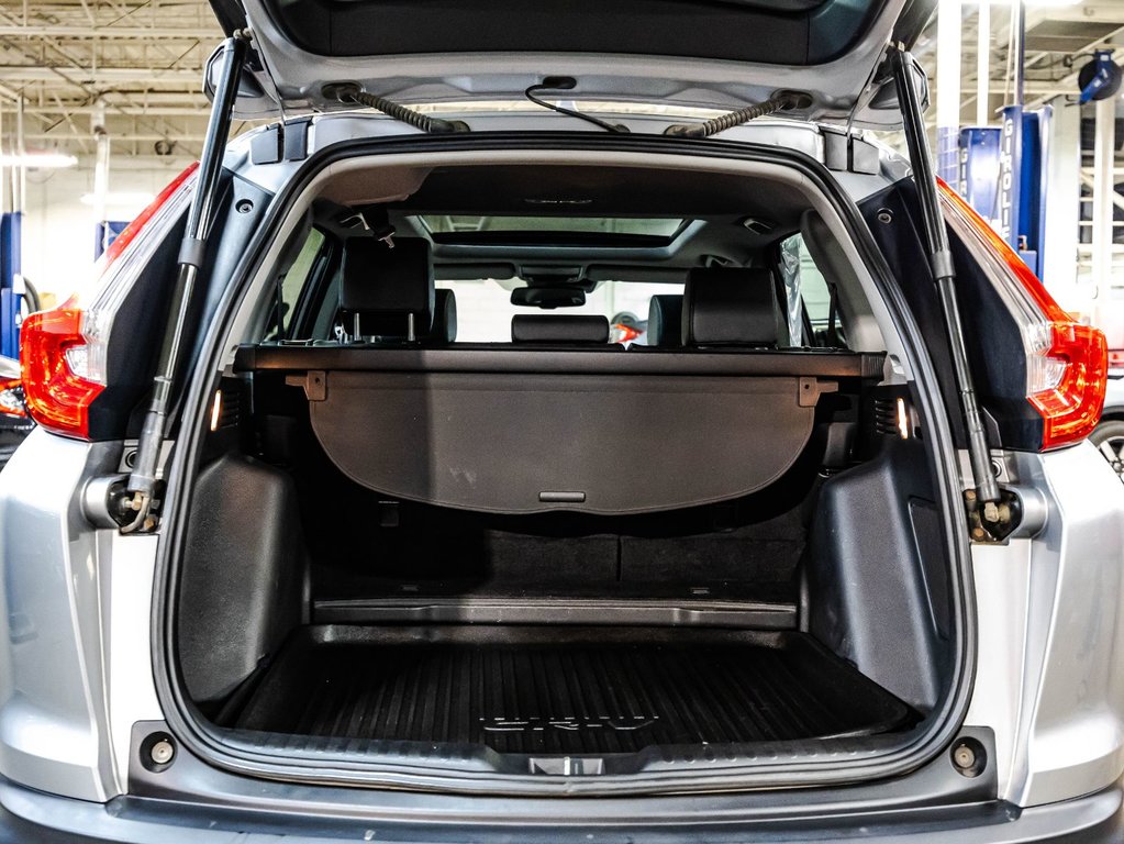 2018 Honda CR-V Touring in Montréal, Quebec - 17 - w1024h768px