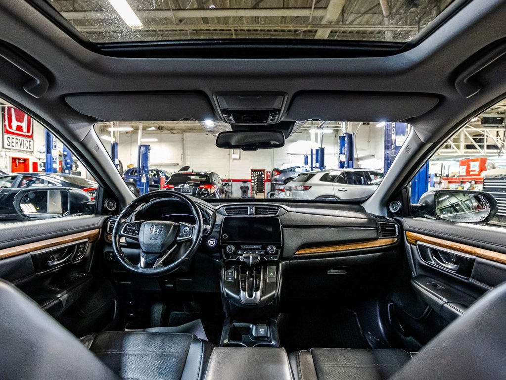 2018 Honda CR-V Touring in Montréal, Quebec - 15 - w1024h768px