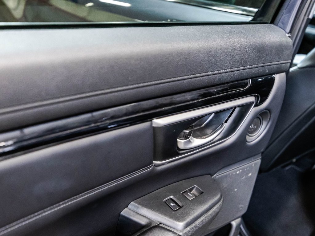 2018 Honda CR-V Touring in , Quebec - 12 - w1024h768px