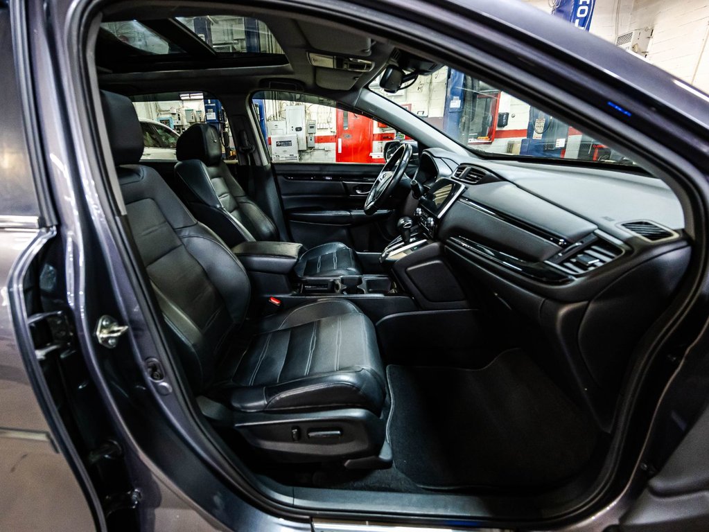 2018 Honda CR-V Touring in , Quebec - 19 - w1024h768px