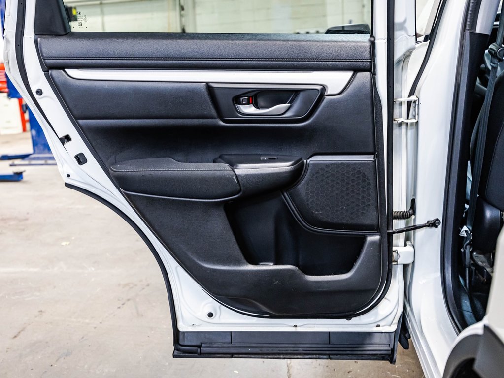 Honda CR-V LX 2018 à Montréal, Québec - 12 - w1024h768px